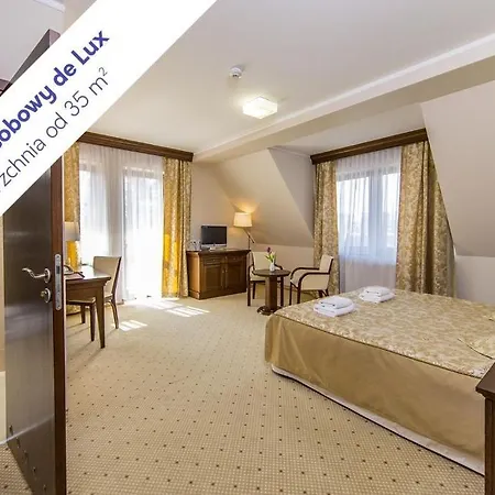 Crocus Hotel 4*