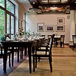 Hotell Crocus 4*