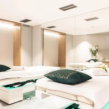 크로쿠스 4* 자코파네