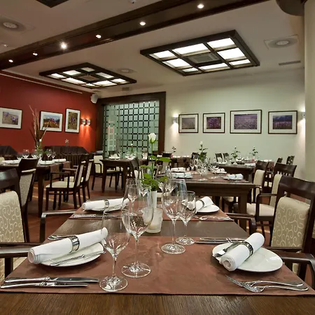 크로쿠스 4* 자코파네