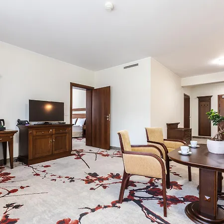 크로쿠스 4* 자코파네